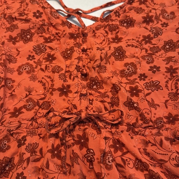 Torrid Babydoll Challis Sharkbite Flutter Sleeve Top Lulu Floral Ginger Size 2X - Picture 8 of 13